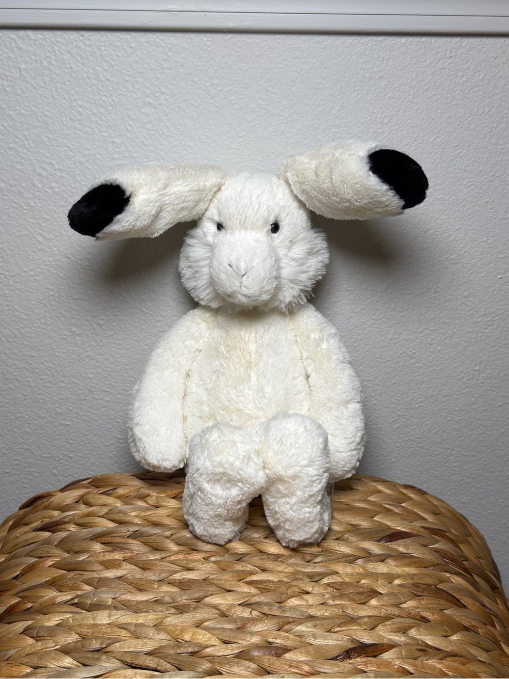 Jellycat Arlo Hare / BNWT / Retired / Rare & HTF